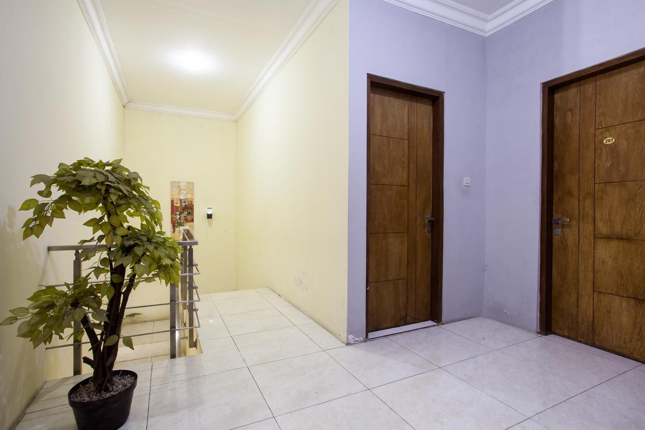 Reddoorz Near Marvel City Mall Wonotjolo 外观 照片